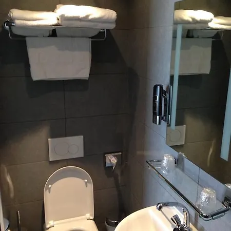 Bed & Breakfast House No 7