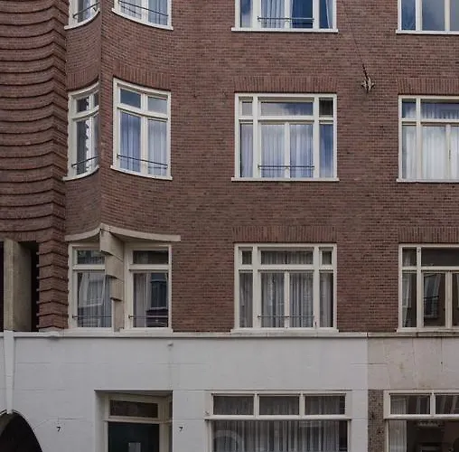 Bed & Breakfast House No 7