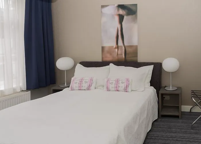 Bed & Breakfast House No 7