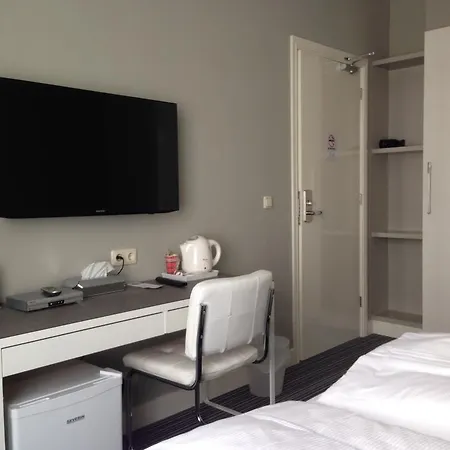 House No 7 4* Amsterdam