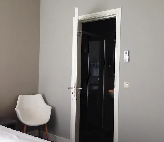 House No 7 לינה וארוחת בוקר אמסטרדם