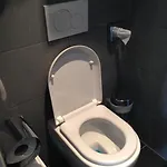 House No 7 4* אמסטרדם