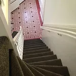 לינה וארוחת בוקר House No 7 4*